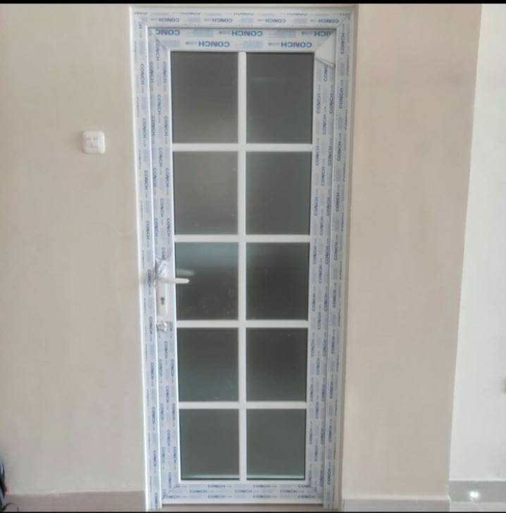 pintu upvc kamar mandi 10